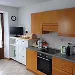 Sambor Apartament *